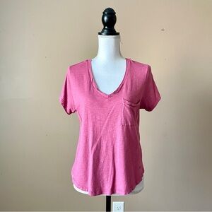 ABERCROMBIE & FITCH | Pink V-Neck T-shirt Sz XS